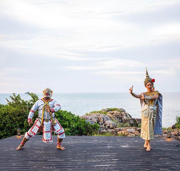 Traditional Thai Dancers & Musicians
