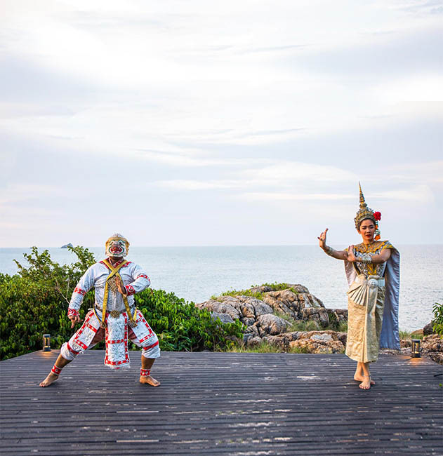 Traditional Thai Dancers & Musicians