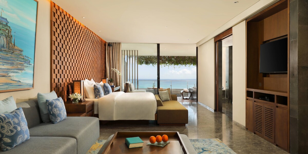 Ocean View or Ocean Front Suite