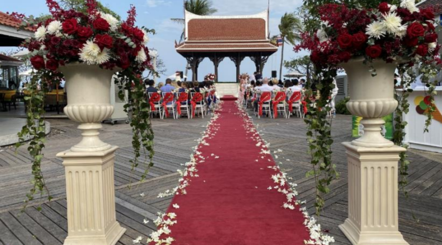 Coast Beach Club & Bistro