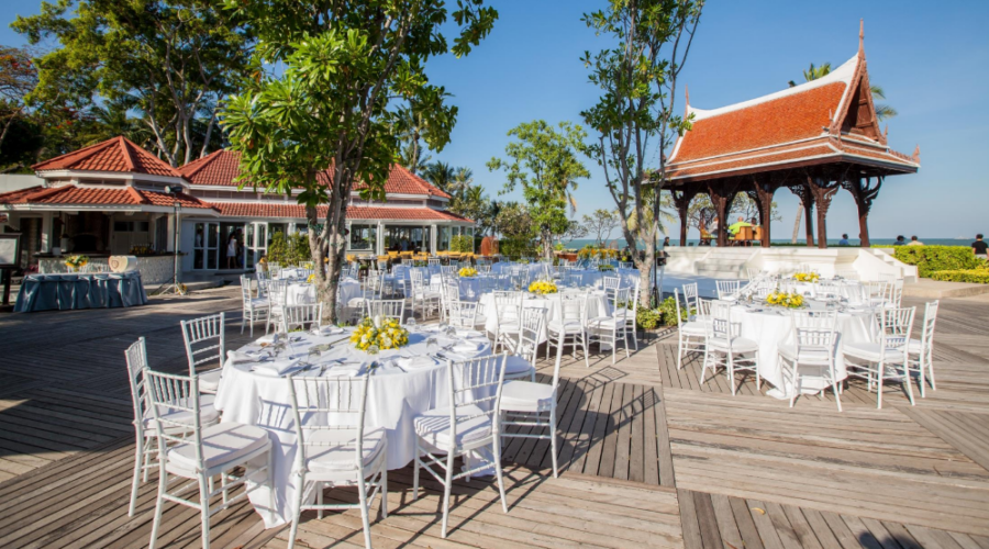 Coast Beach Club & Bistro