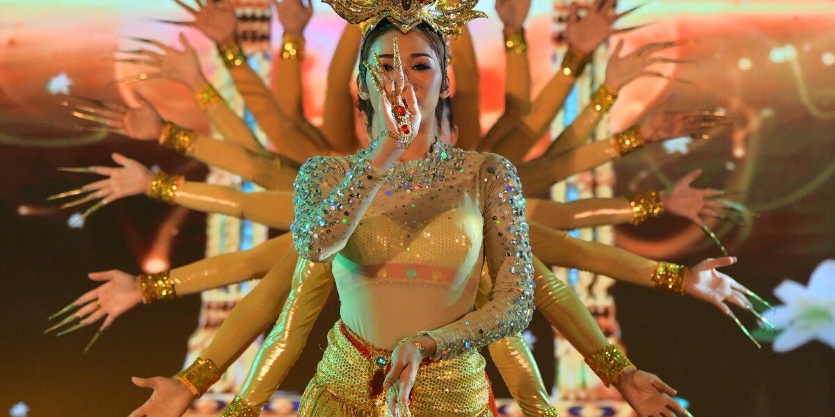 Thai Dancers