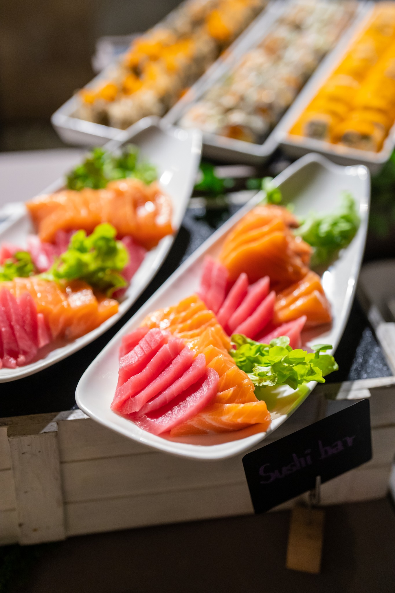 Canapés + Beverages