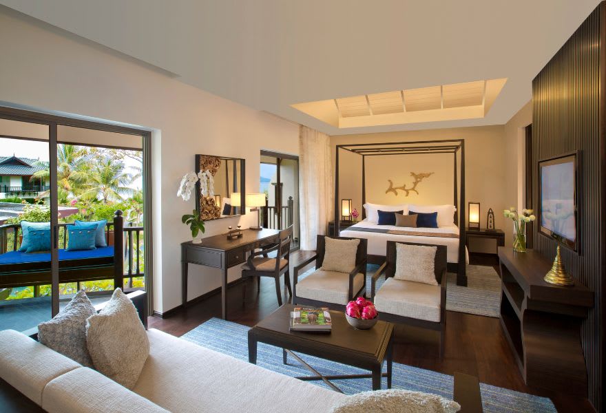 Suite with Garden or Sea Views