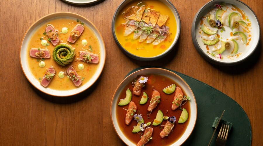 Canapés + Beverages