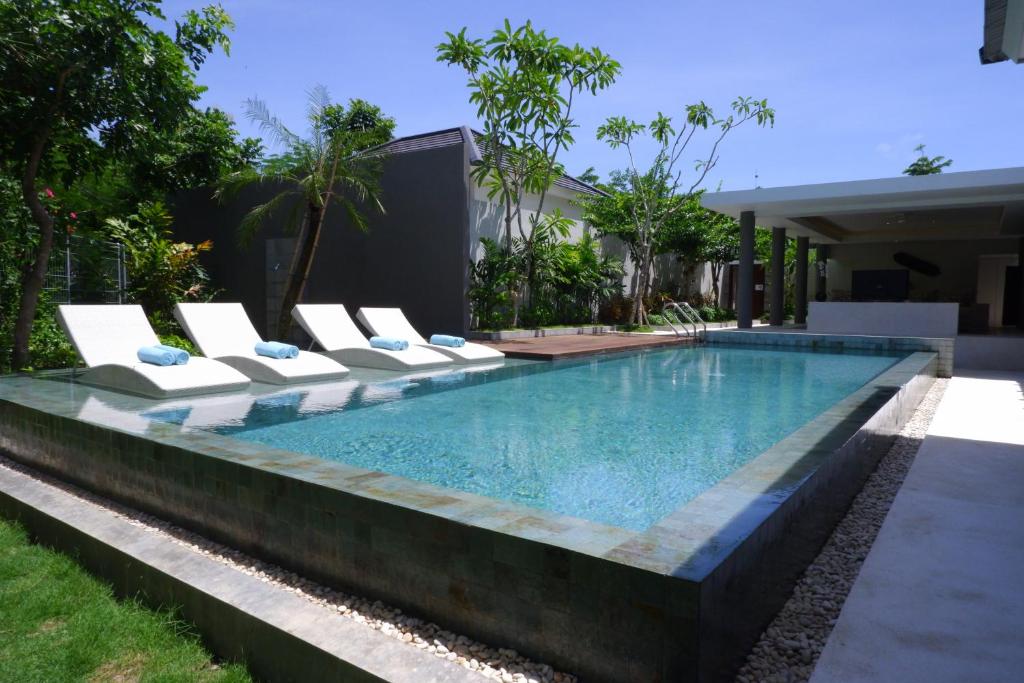 Three-Bedroom Deluxe Pool Villa