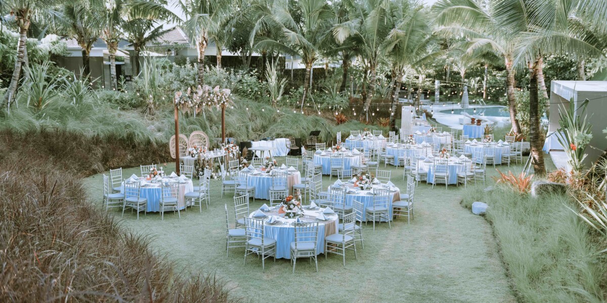 Cross Lawn