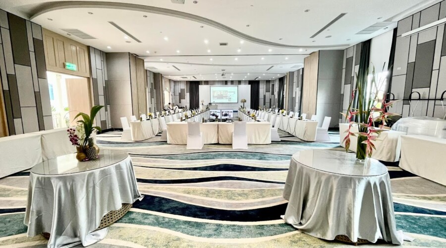 Aree Ballroom Ceremony