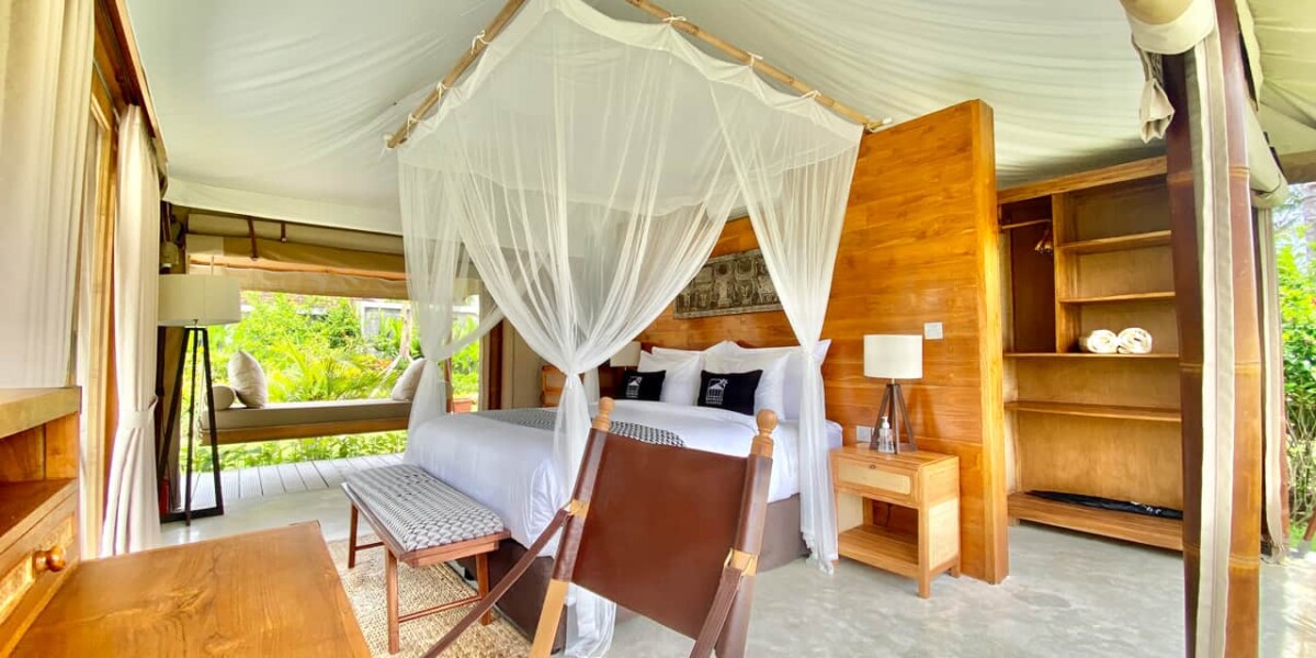 Deluxe Tent