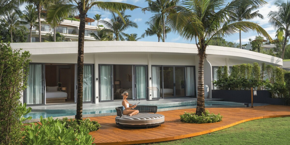 Beachfront Pool Villas