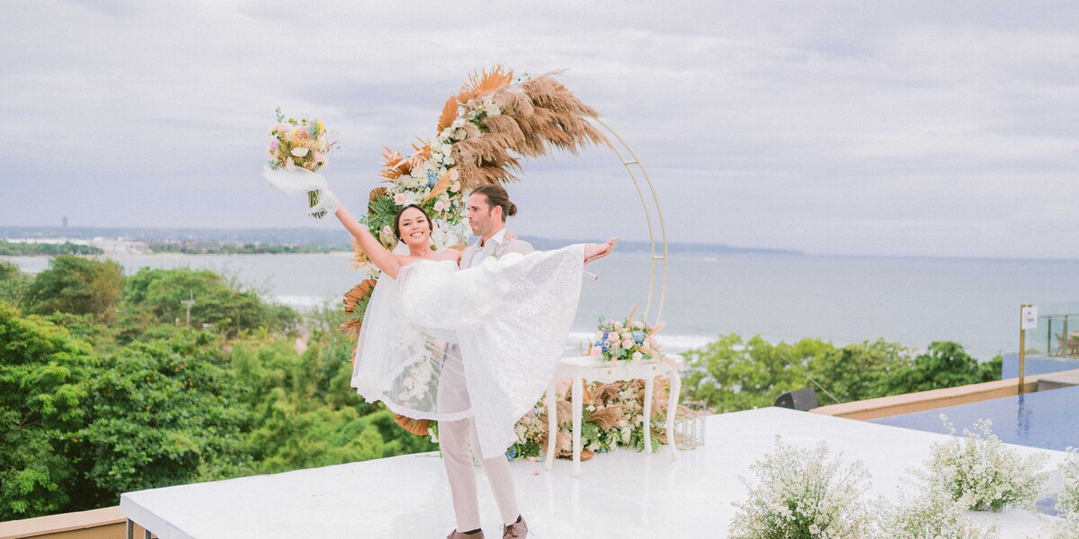 Floating Pool Deck Ceremony