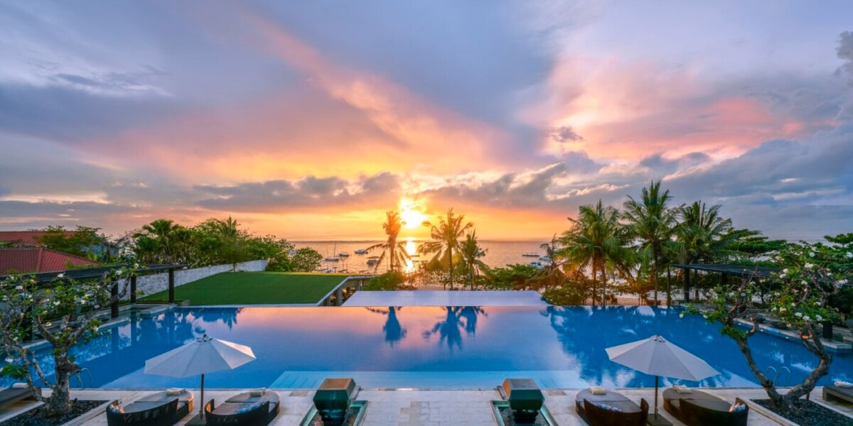 Pool Terrace