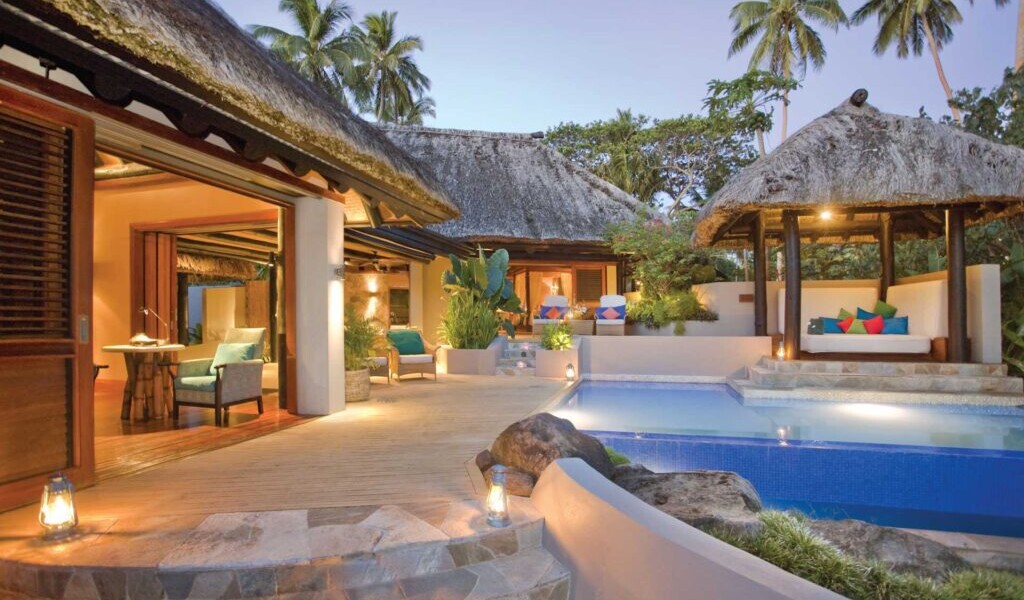 Oceanfront 2-Bedroom Villa