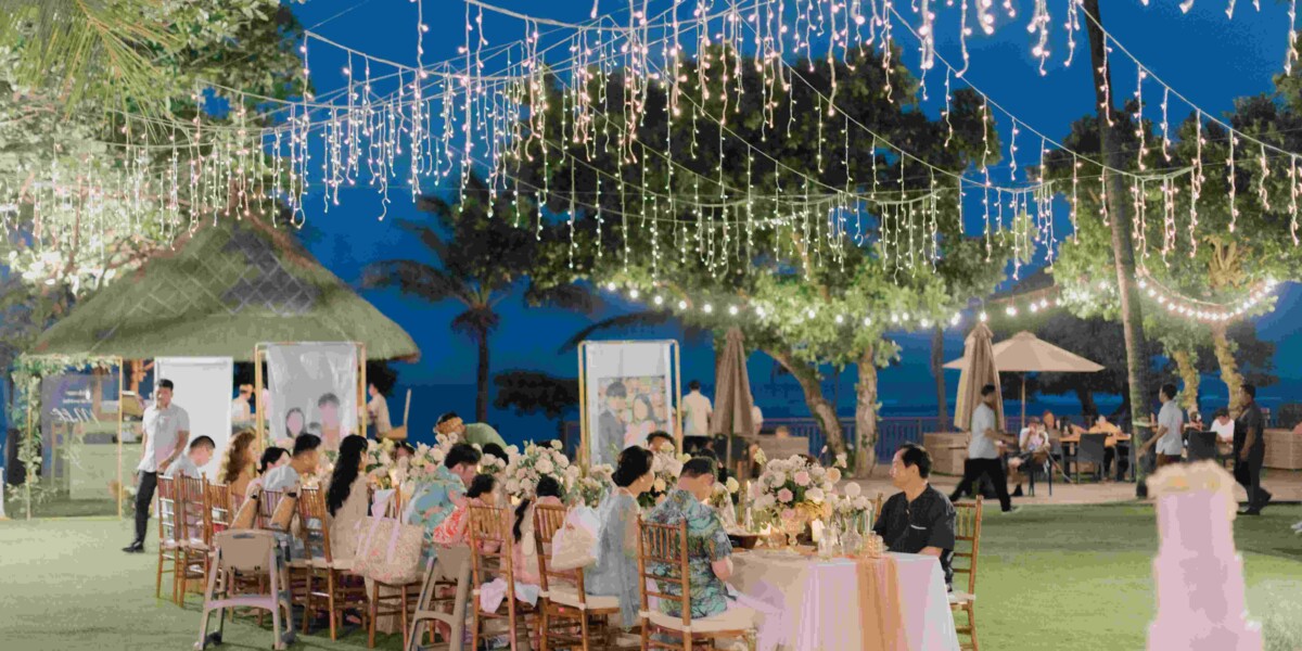 Beachfront Reception