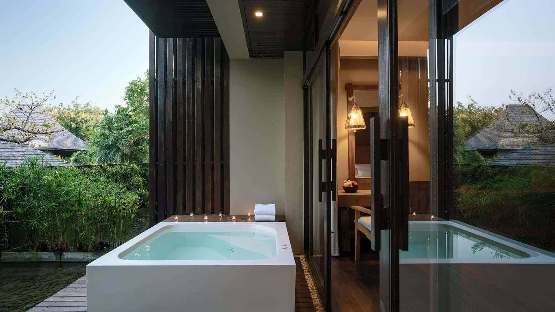 Jacuzzi Deluxe Suite