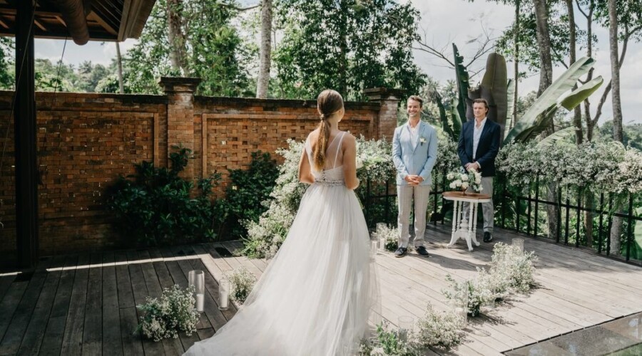 Pool Villa Ceremony