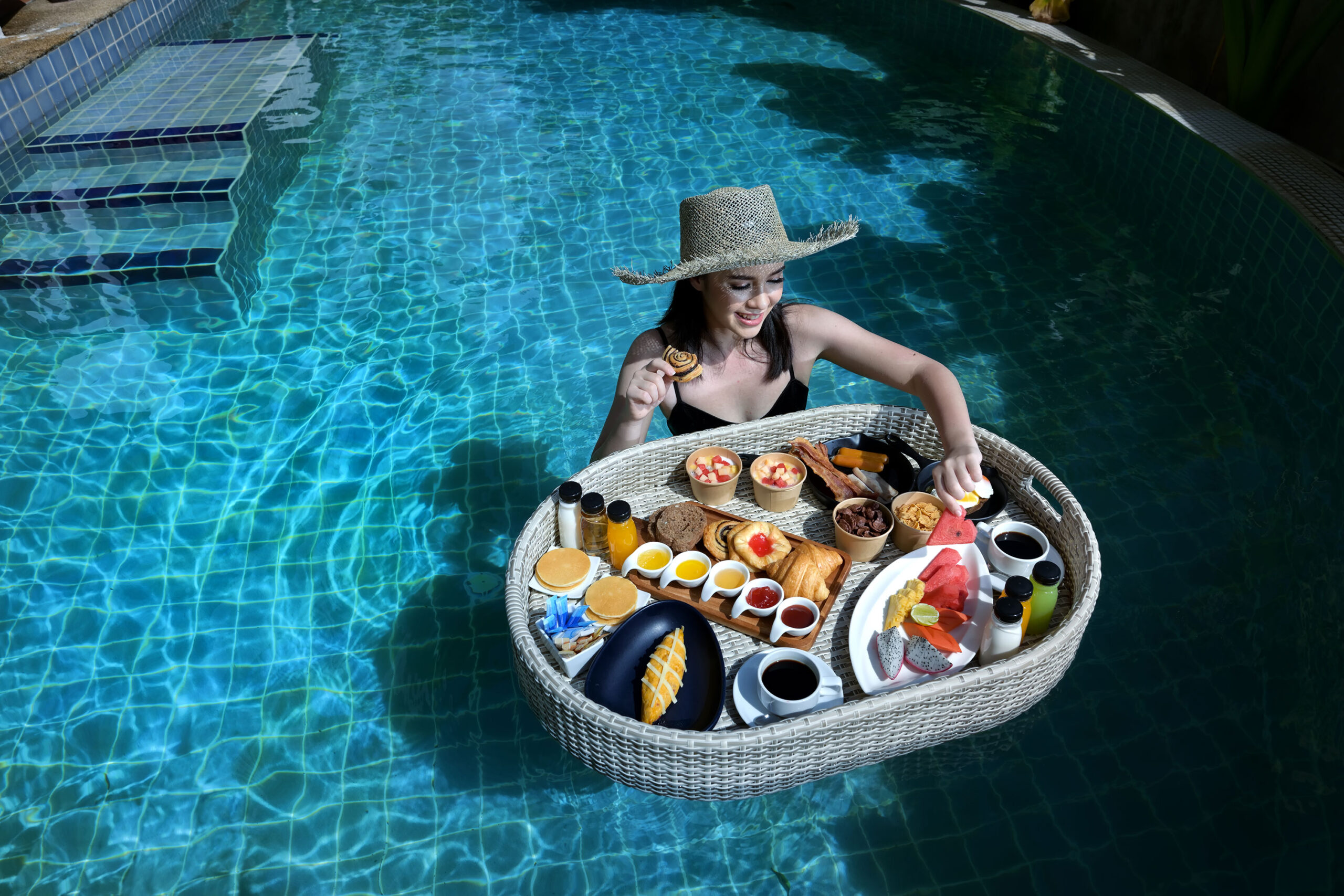 Floating Breakfast