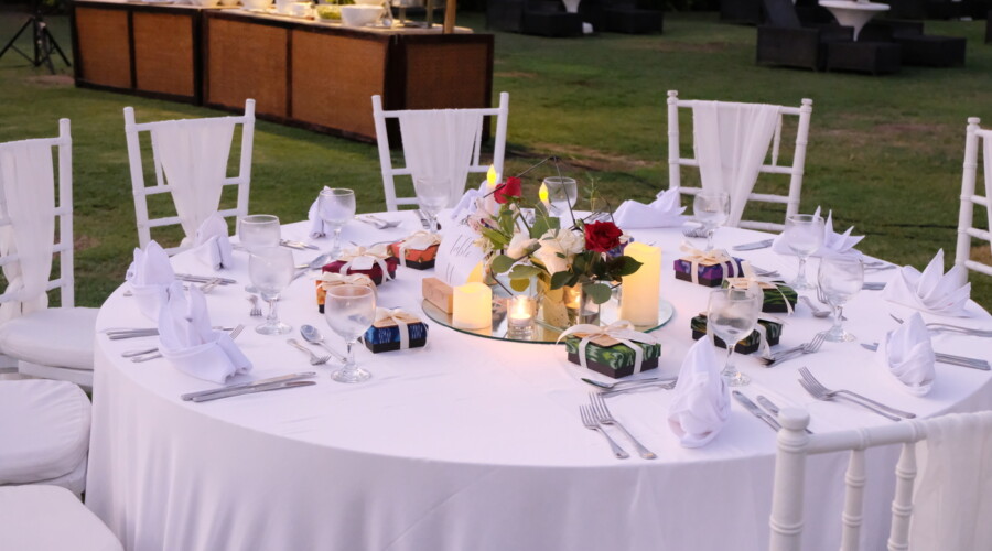 Romantic Garden Dining