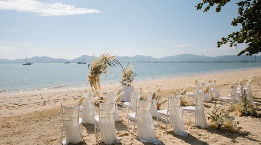 Beachfront Ceremony