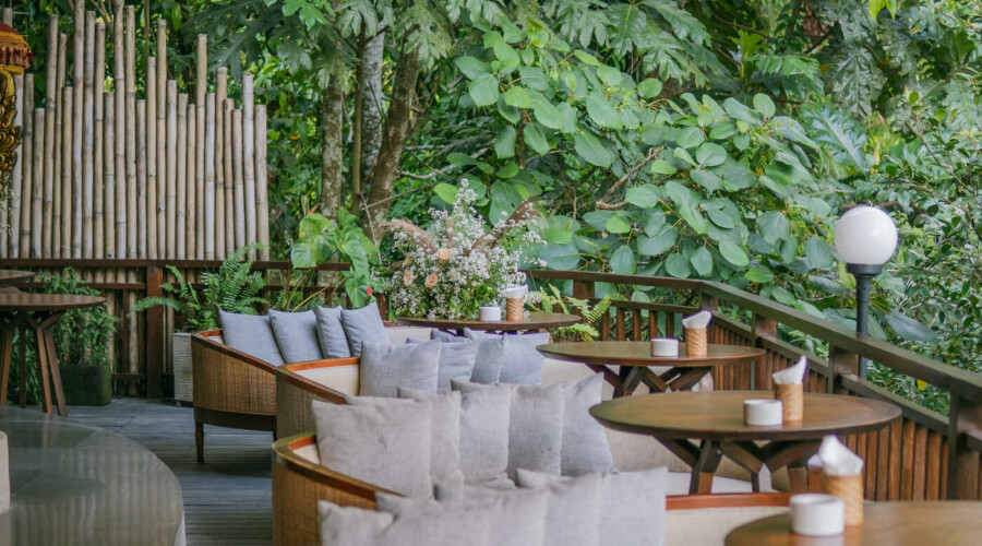 Ganapati Bar & Lounge