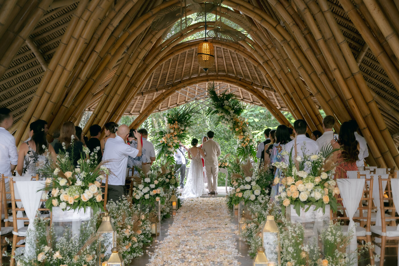 Aksari Chapel Ceremony