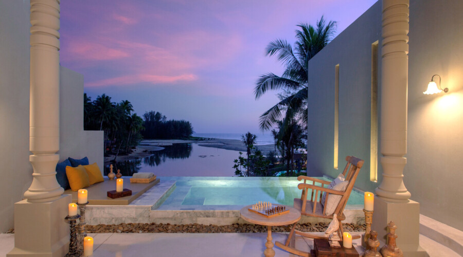 Seaside Pool Paradise Suite