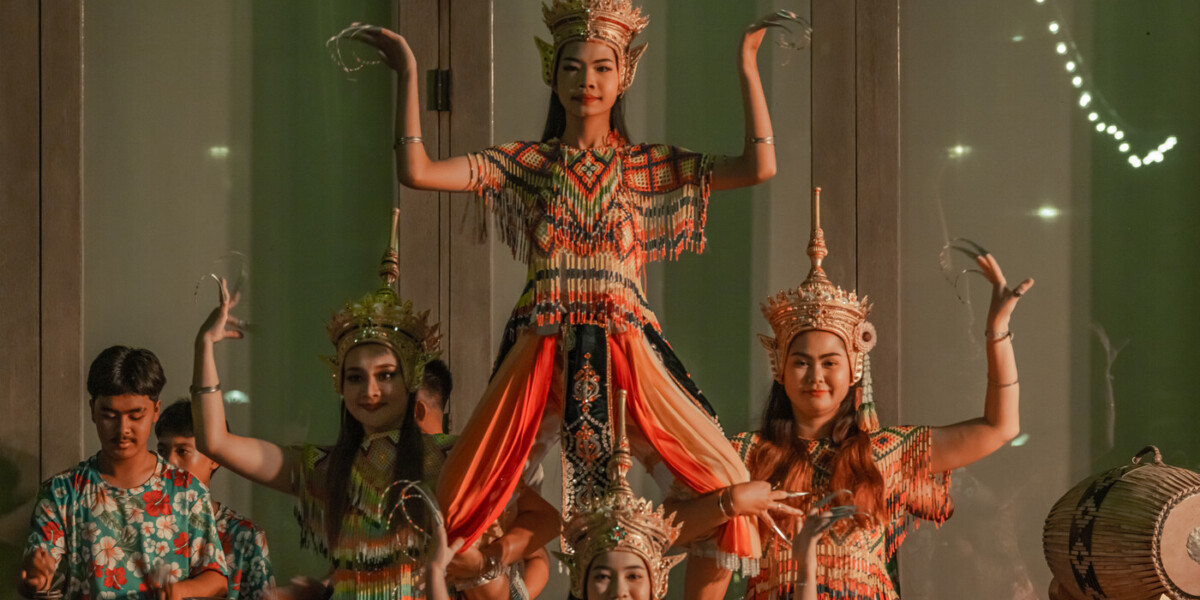 Traditional Thai Dancers