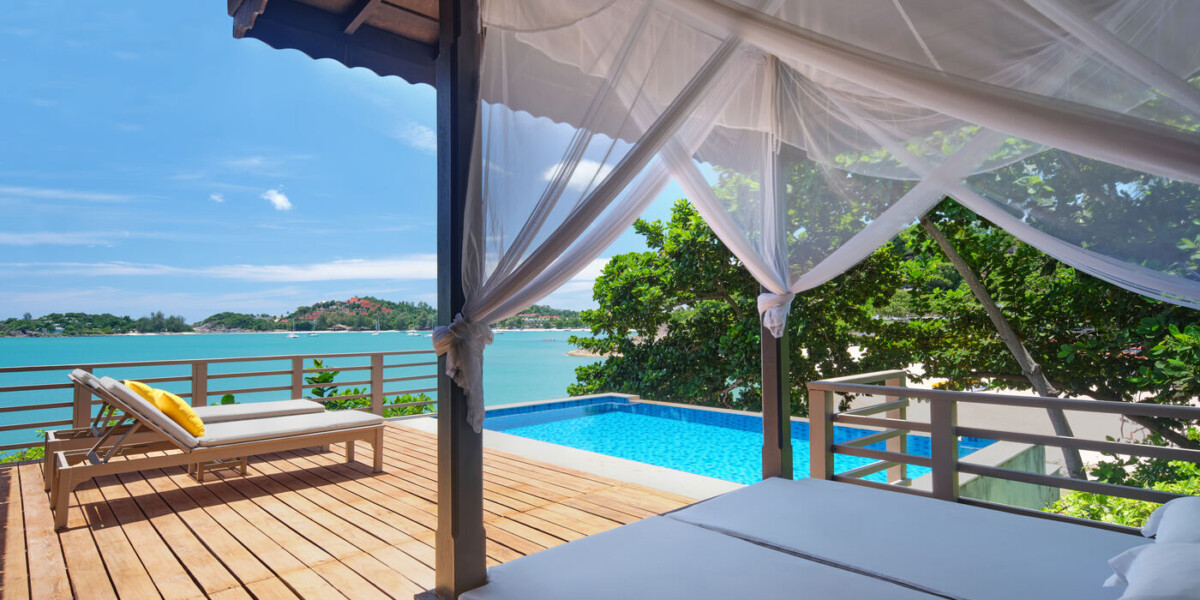 Grand Seafront Pool Villa Terrace