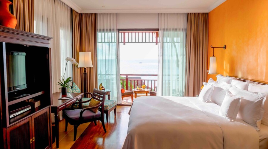 Classic Ocean View Suite