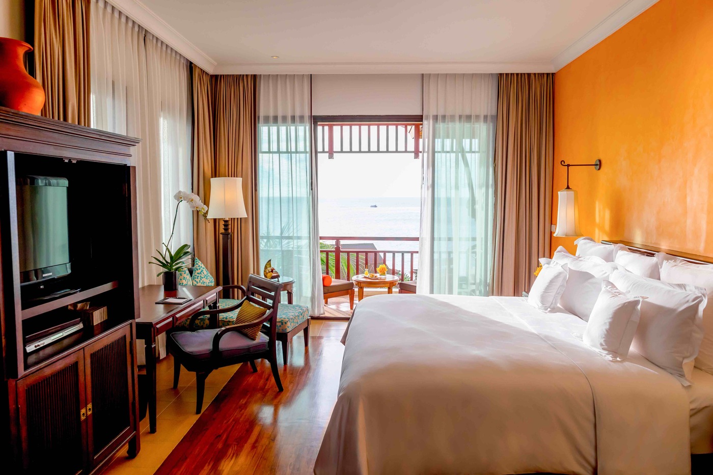 Classic Ocean View Suite