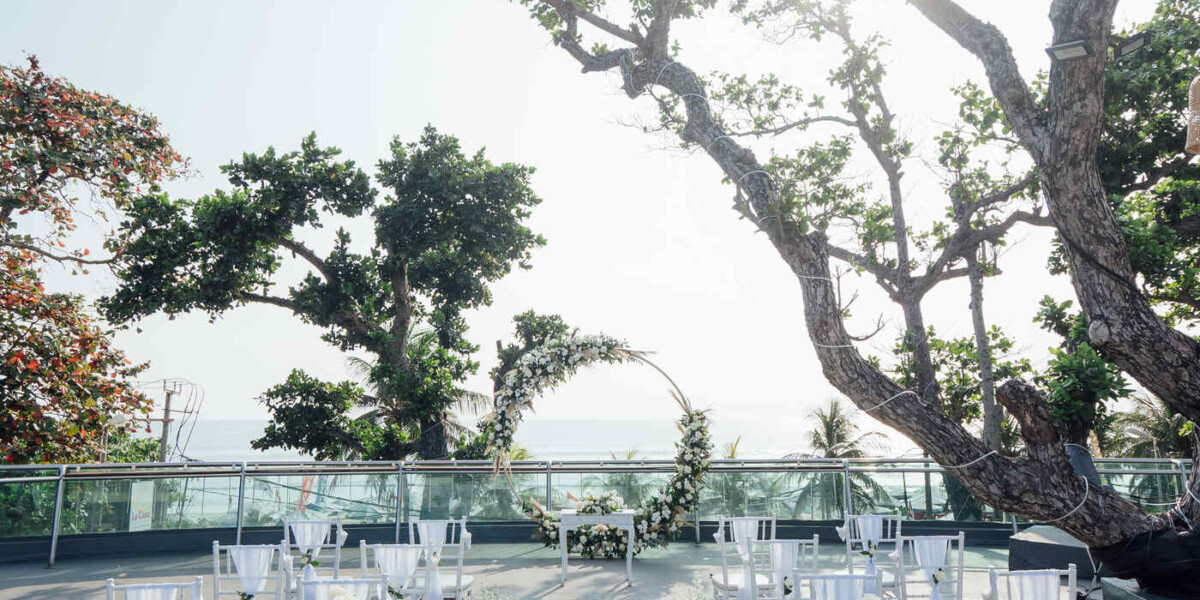 Outdoor ceremony