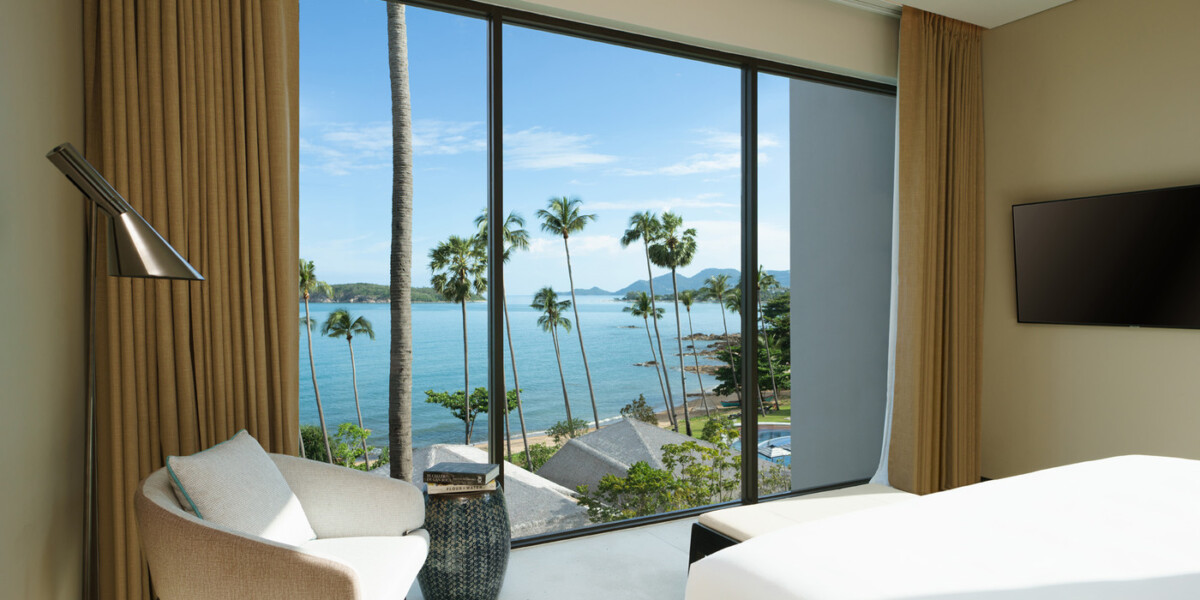 One Bedroom Executive Ocean View Suite with Club Access