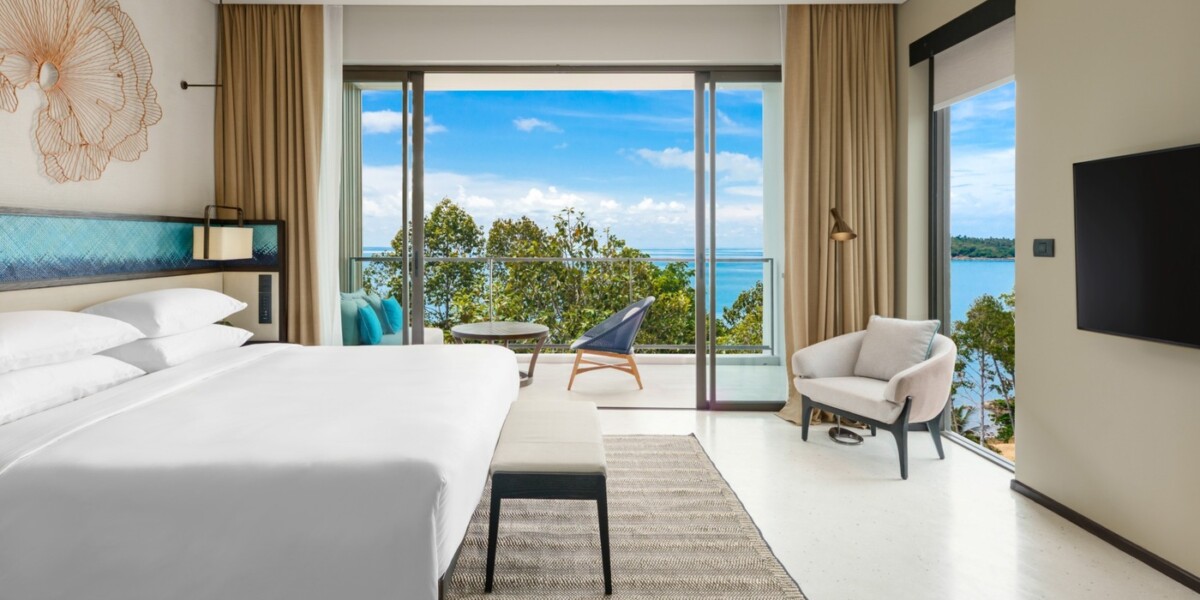 One Bedroom Regency Suite with Club Access