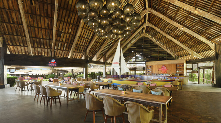 Roosterfish Beach Club