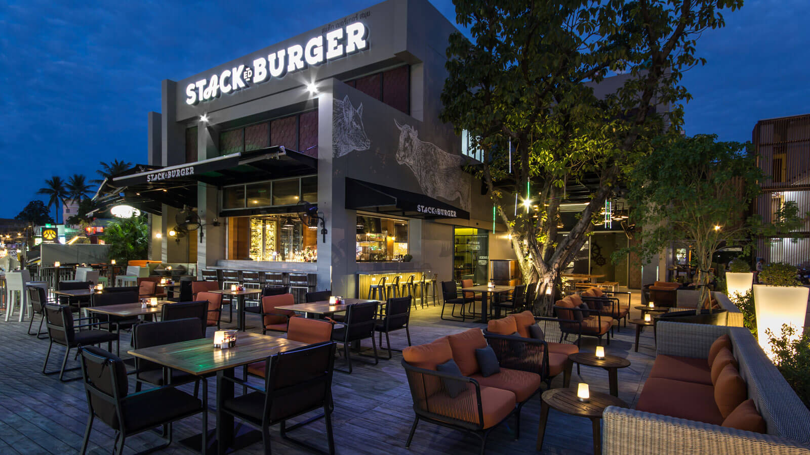 STACKED Restaurant