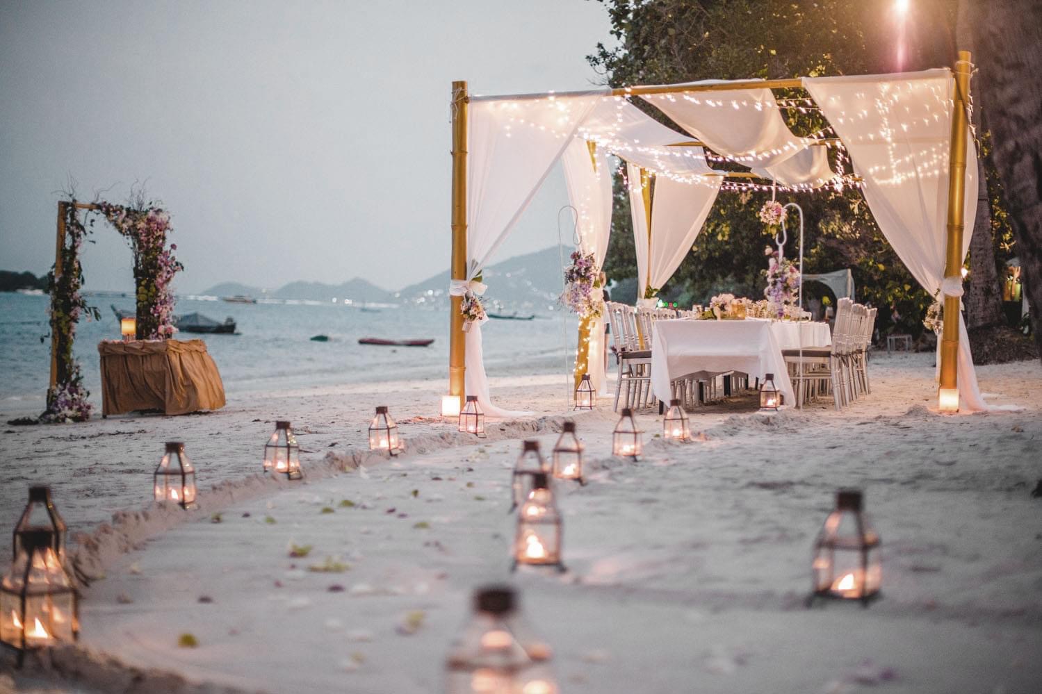 Reception dinner on beach