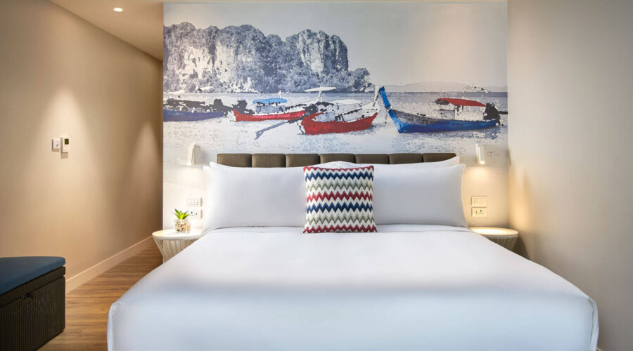 Deluxe Sunset King Room