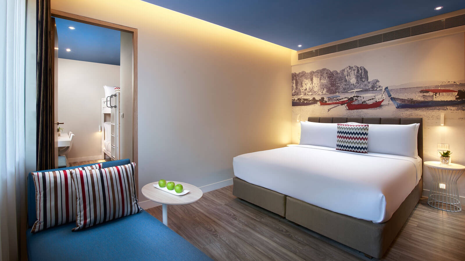 Deluxe Family Suite
