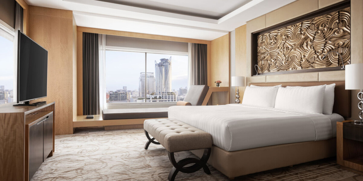 Club One Bedroom Corner Suite