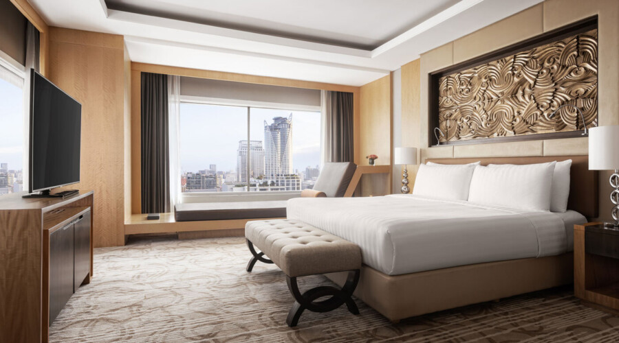 Club One Bedroom Corner Suite