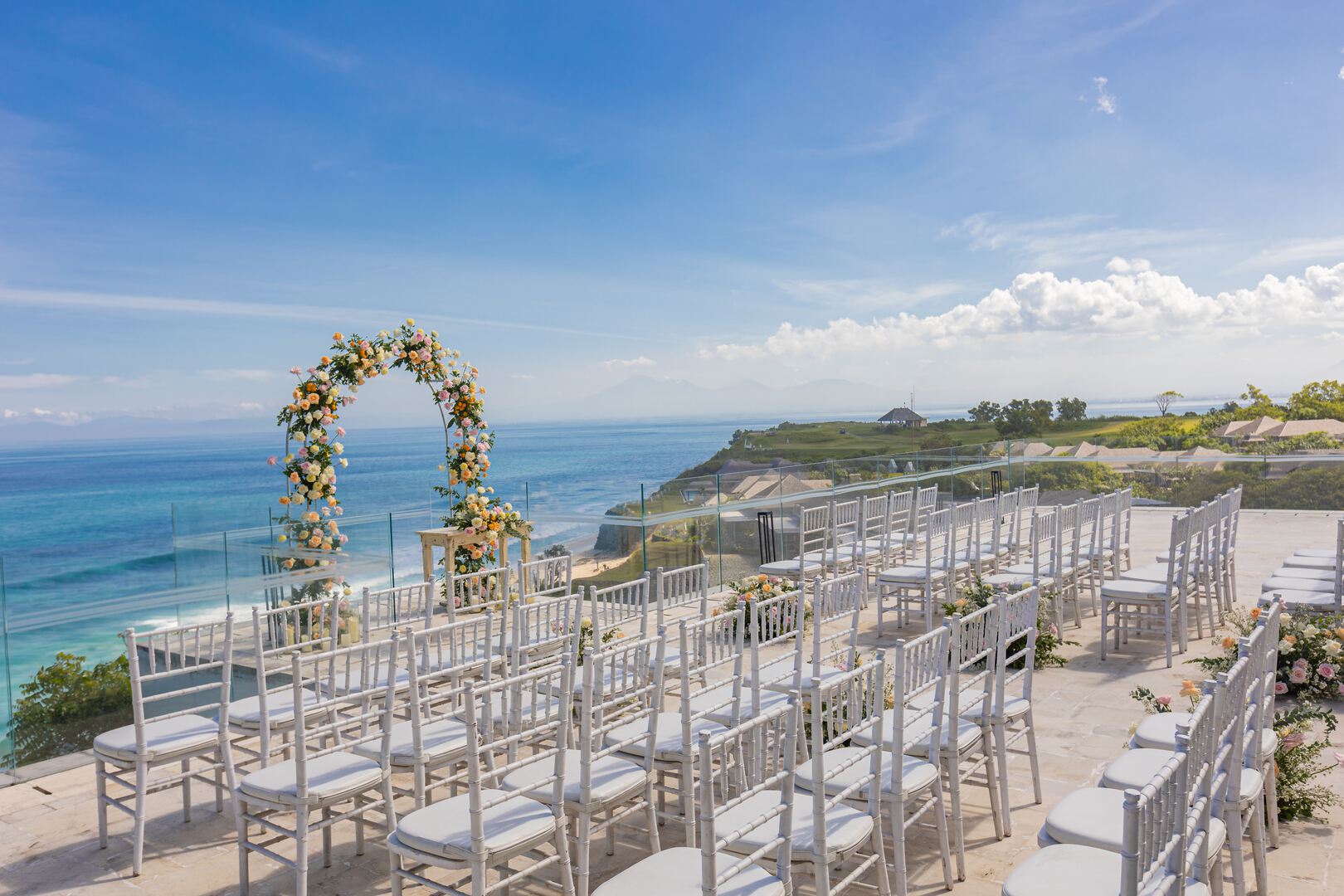 Akasa Restaurant & Bar