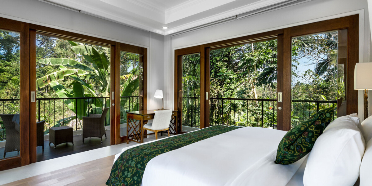 Villa Seraya master bedroom