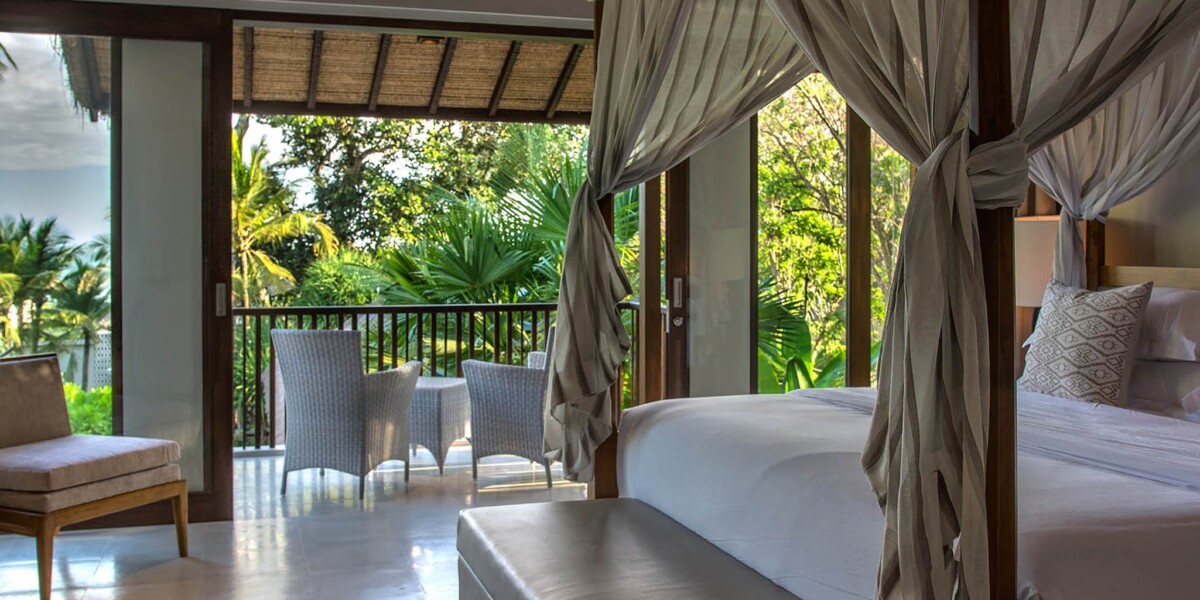 Seseh Beach Villa II Master bedroom two