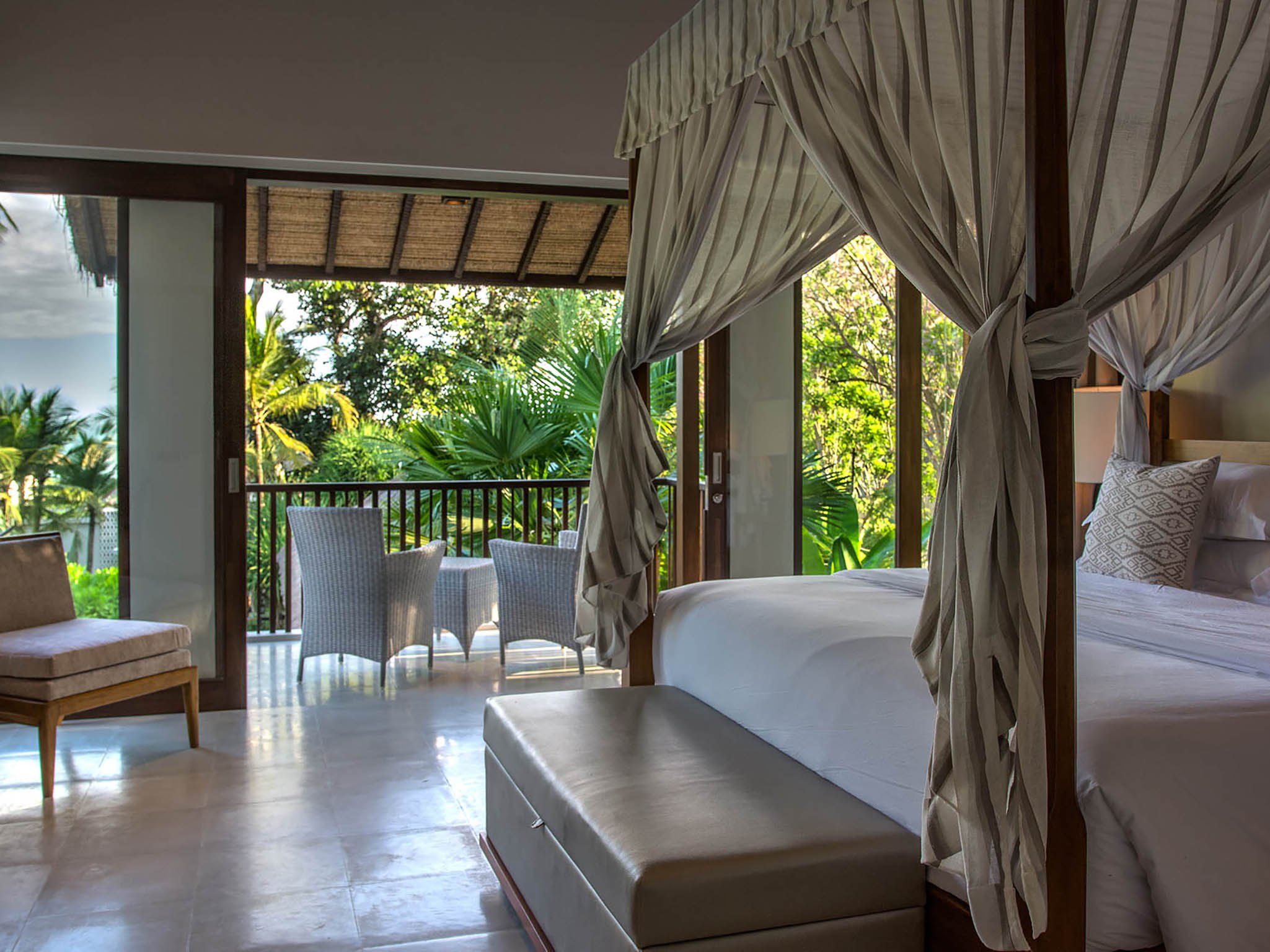 Seseh Beach Villa II Master bedroom two