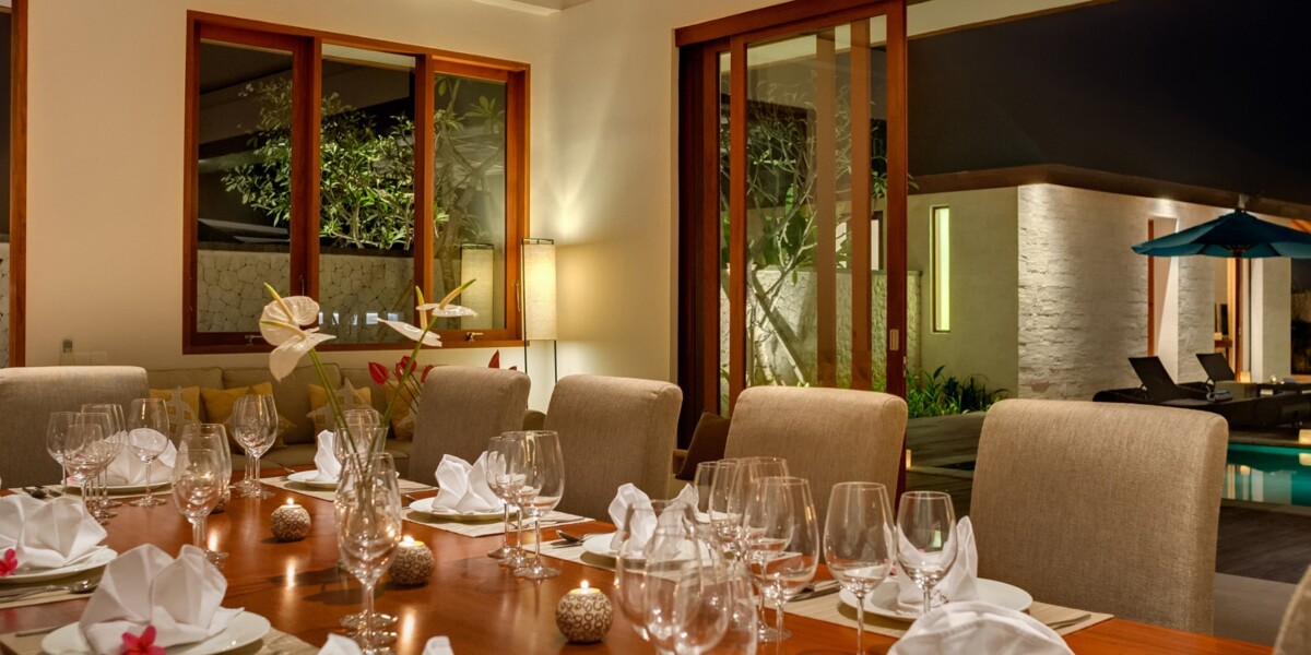 Villa Marie dining