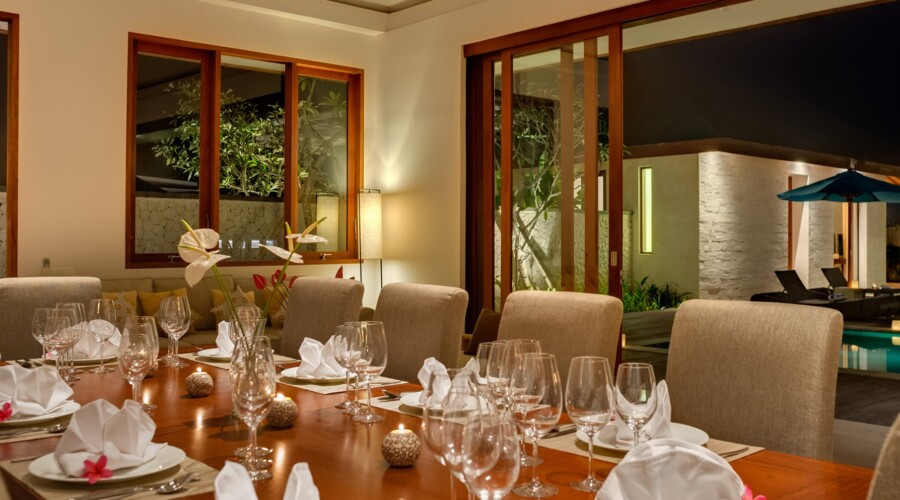 Villa Marie dining