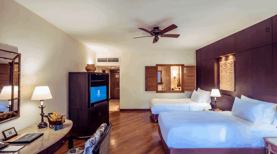 Lagoon superior room twin bed