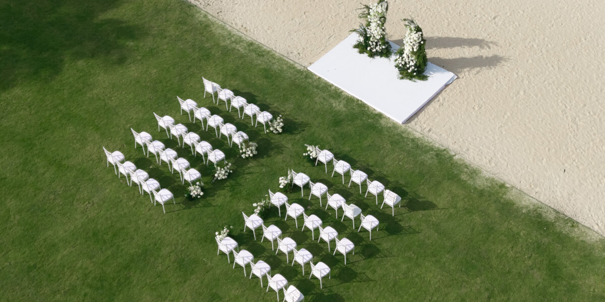 Beach Lawn