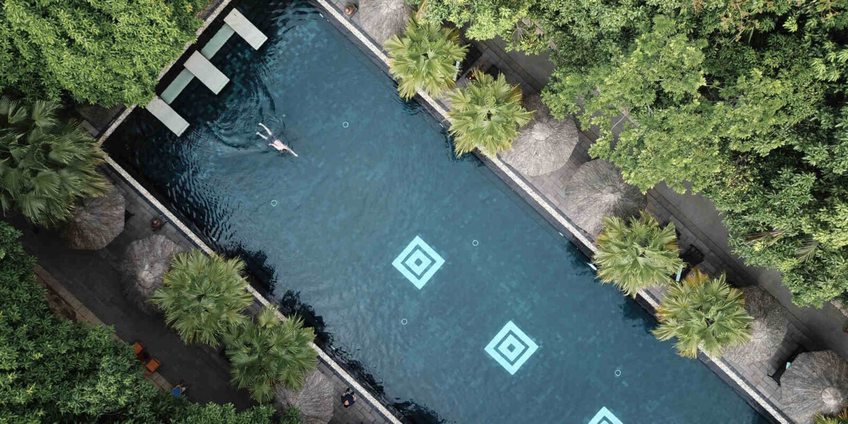 Slope Swimming Pool 