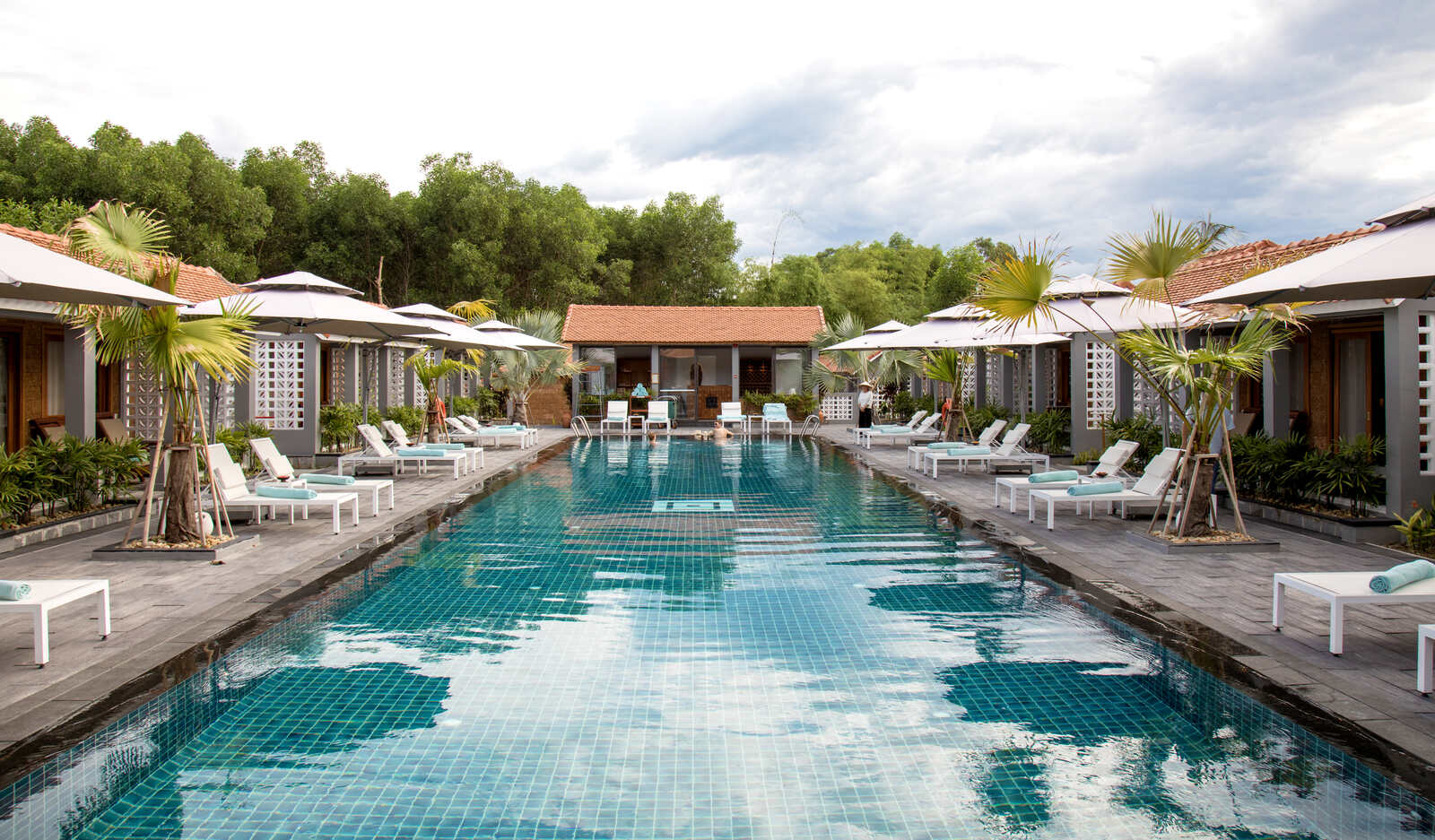 The Blue Swimming Pool 